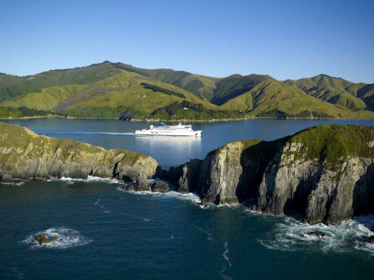 Erlebnis Neuseeland auf Schiene und Straße mit Bay of Islands (TN009)