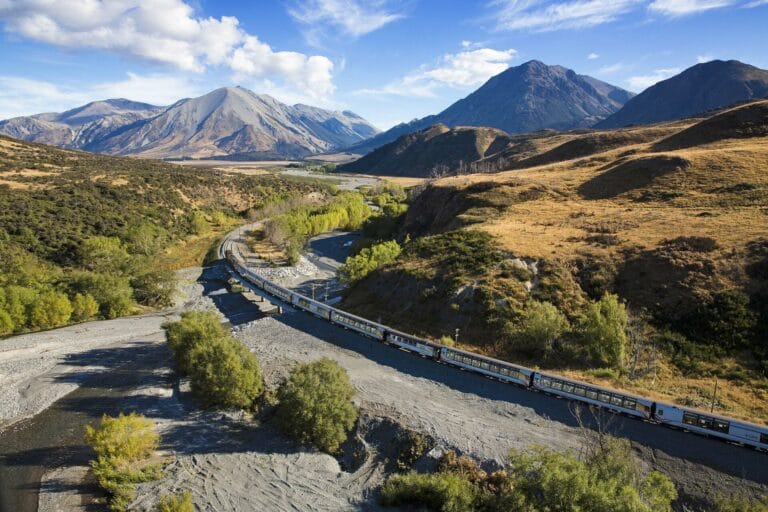 Erlebnis Neuseeland auf Schiene und Straße mit Bay of Islands (TN009)
